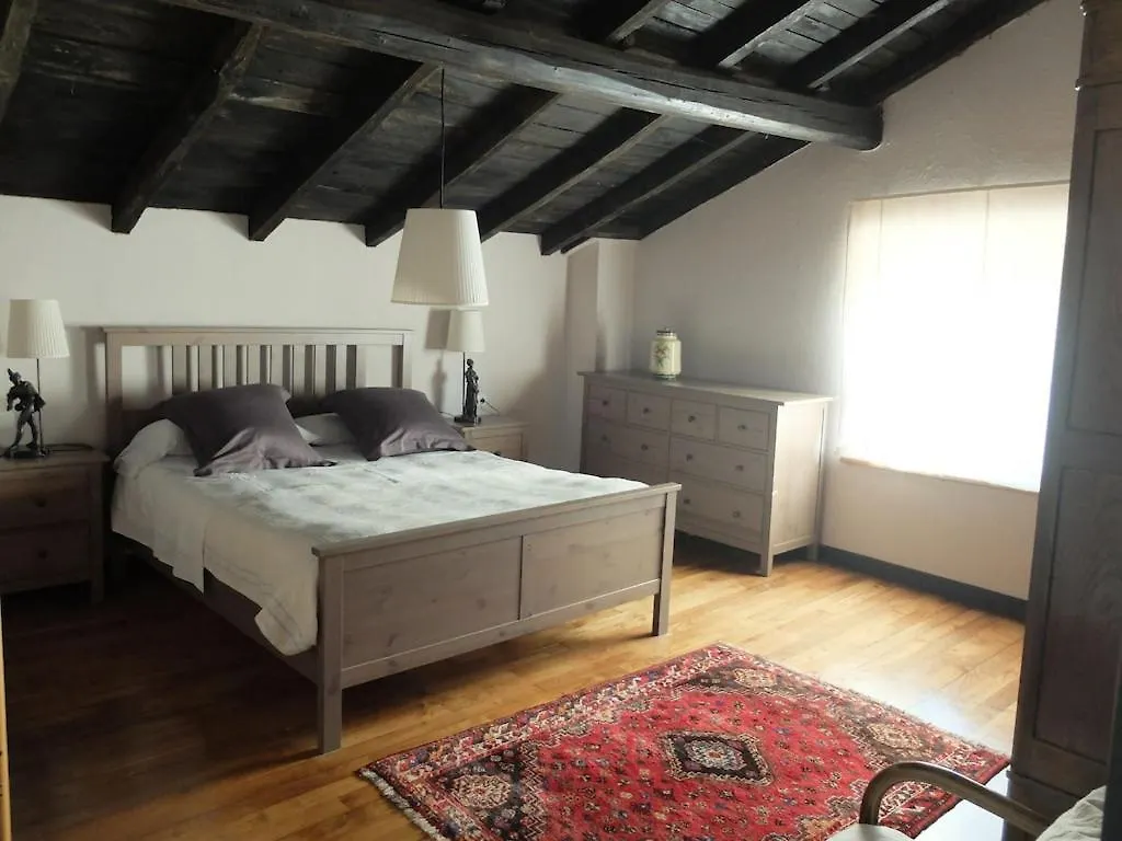 Etxetxobarri, Caserio Independiente Con Vistas A La Cresteria De Anboto Eguía إسبانيا